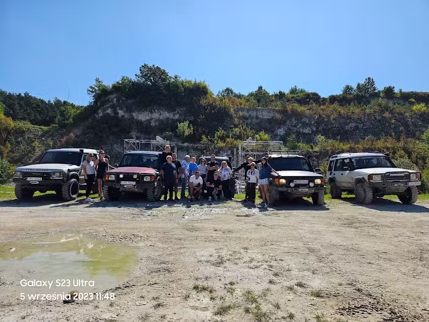 4&times;4 za kierownicą, off road Kazimierz Dolny, voucher, prezent, imprezy integracyjne, wiecz&oacute;r kawalerski, teren&oacute;wki