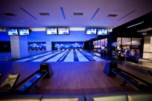 Aloha &ndash; Food, Bowling & Club