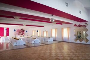 Amarantowy Dworek Sala Bankietowa Weselna do Wynajęcia Imprezy Okolicznościowe Komunie Grójec