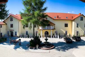 Antyczny Dwór Hotel Wellness & Spa | Wesela | Imprezy Plenerowe | Rzeszów