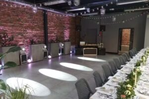 ARTBISTRO STALOWA 52