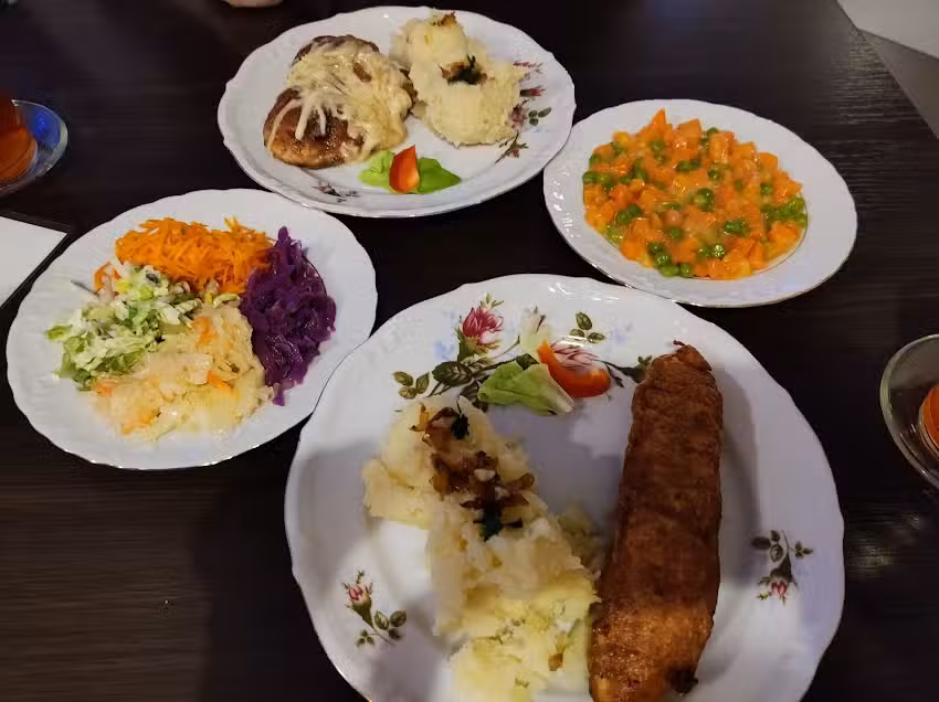 Bar Regina | Restauracja, Obiady domowe, Kuchnia Polska |