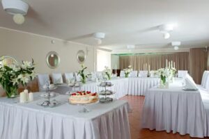 Bazylia Restauracja, organizacja przyjęć, Łazy / Magdalenka. Catering dla firm i klient&oacute;w indywidualnych.