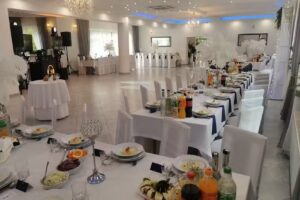 Biały Dw&oacute;r Wesela Bełchat&oacute;w &ndash; Sala weselna, Imprezy okolicznościowe, Komunie, Chrzciny, 18stki