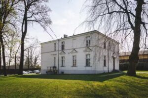 Biały Lew – Apartamenty dla firm. Organizacja imprez firmowych i rodzinnych