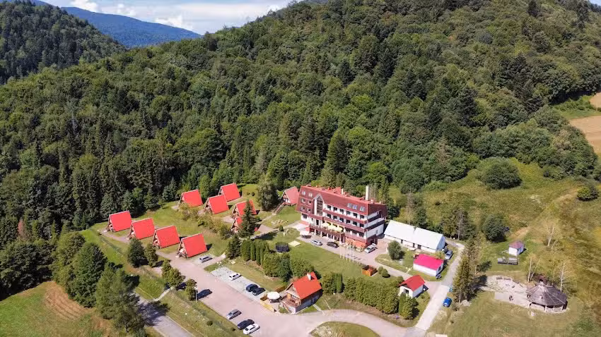 Bieszczady Noclegi i Restauracja &ndash; Domki w Bieszczadach &ndash; Hotel Perełka Cisna