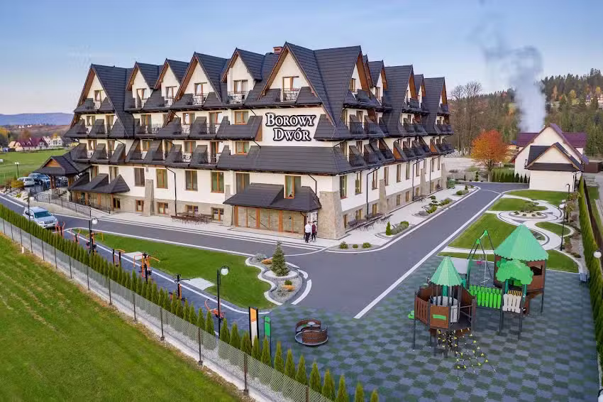 Borowy Dw&oacute;r Biznes, SPA & FUN