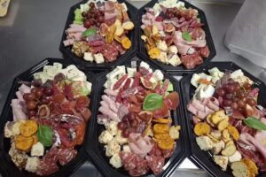 Braciaki kucharze do wynajęcia – catering