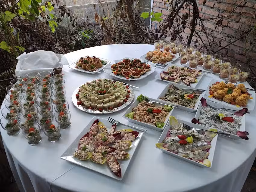 Catering Finezja Smak&oacute;w