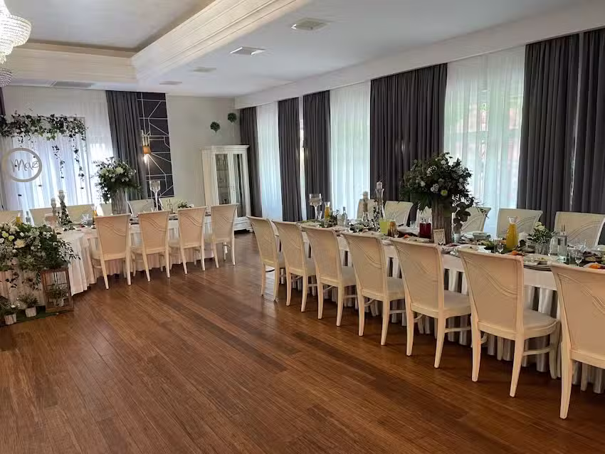 Centrum Bankietowe Laura