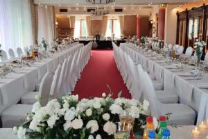 Centrum Etiuda, Hotel i Restauracja