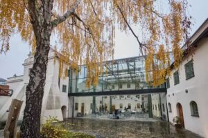 Centrum Idei „Ku Demokracji” w Piotrkowie Trybunalskim – Veritas Campus