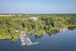 Centrum Szkoleń i Konferencji Geovita w Jadwisinie