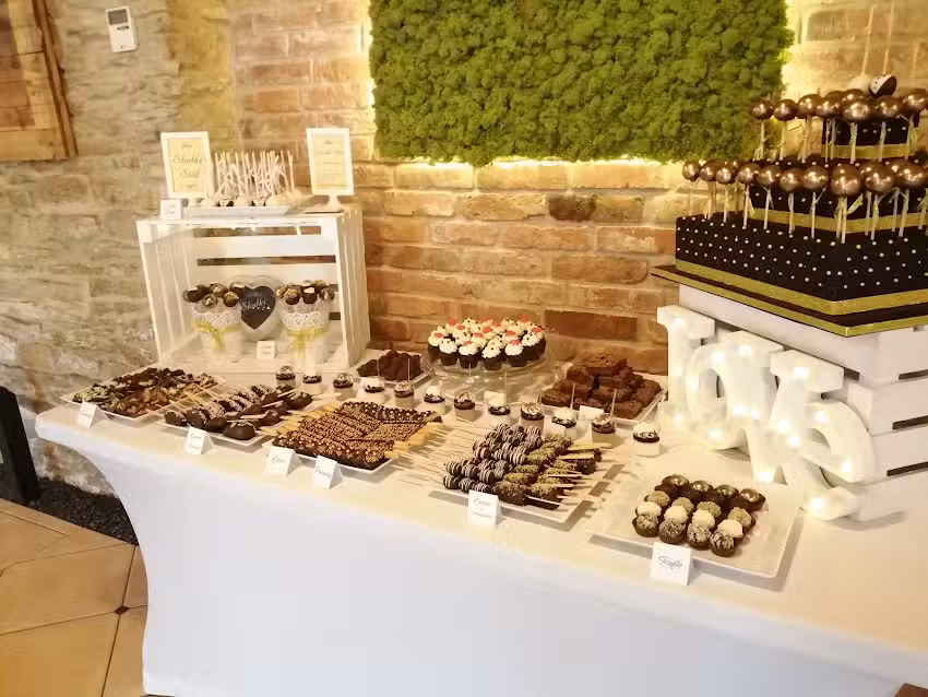 CHOCODAMI &ndash; Słodka Pracownia Tort&oacute;w i Słodyczy