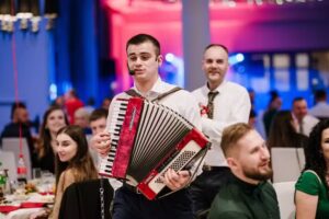 DJ DZIADEK Arkadiusz Matachowski Obsługa muzyczna imprez