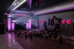 DJ na WESELE i imprezy okolicznościowe. Światła i nagłośnienie. Repertuar do ustalenia.