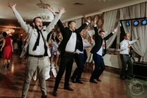 DJ & Wodzirej Kielce – GWIAZDORZY. pl / wesele / studniówka / impreza firmowa / sylwester / oprawa muzyczna / atrakcje