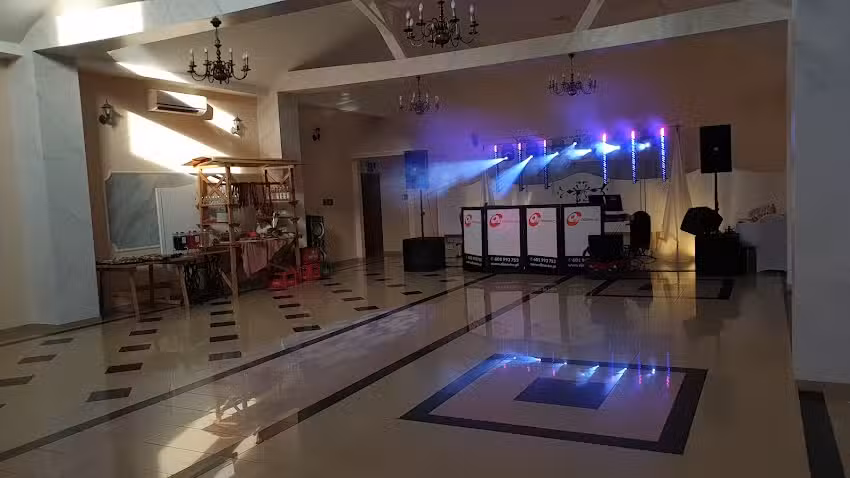 Dolina Dęb&oacute;w