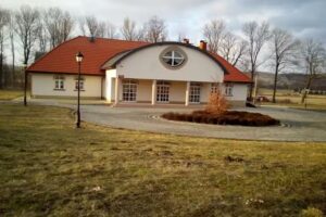 Dom Ludowy w Makowiskach