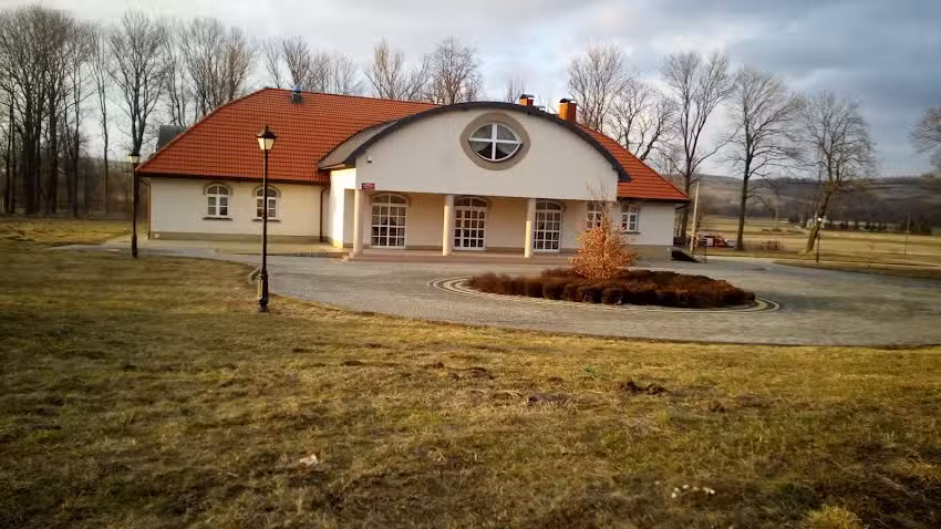 Dom Ludowy w Makowiskach