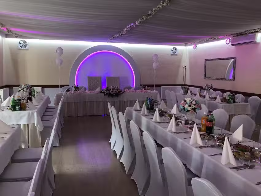 Dom w Ogrodach &ndash; Sala Weselna Wesele Warszawa, Ząbki