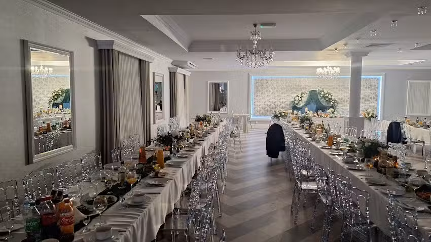 Dom Weselny Dalia Przyjęcia okolicznościowe Bale sylwestrowe Studni&oacute;wki Imprezy firmowe