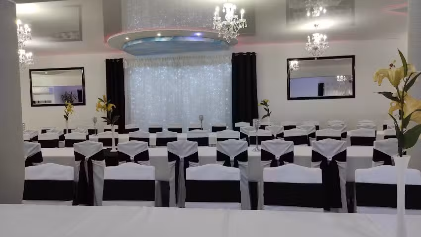 Dom Weselny Sołtykowski Dworek Sala Bankietowa Komunie Imprezy Okolicznościowe Pokoje Gościnne