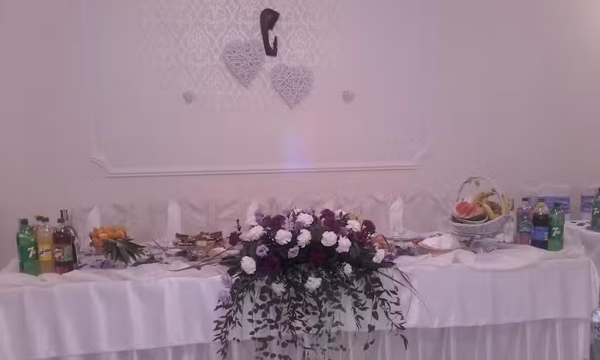 Dom Weselny U Tomasza Szmidt T. Sala weselna Imprezy okolicznościowe Catering Wesela