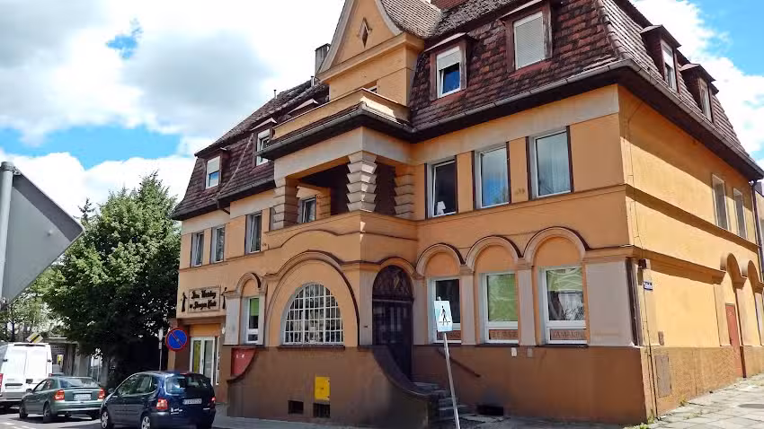 Dom weselny w Starym Kinie