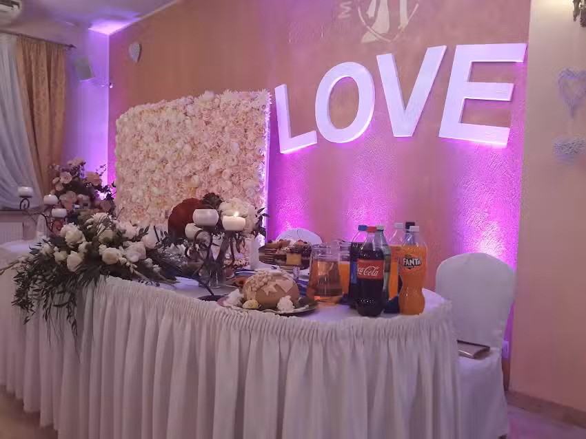 Dom Weselny we Wzdole