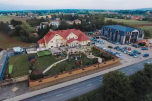 Dom Weselny Wiśniowy Raj