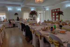 Dw&oacute;r Biesiadny Rojewo &ndash; wesela, imprezy okolicznościowe, restauracja, noclegi