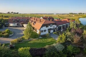 Dwór Bogucin Hotel & Restauracja