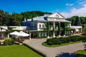Dw&oacute;r Dwikozy Hotel Sandomierz