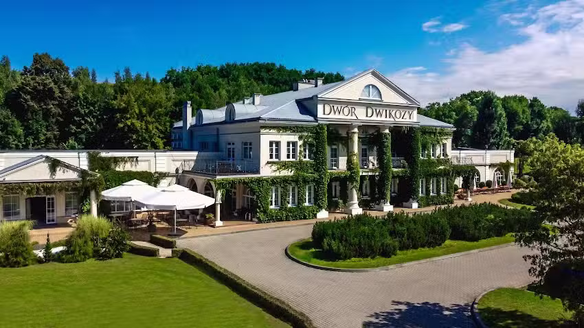 Dw&oacute;r Dwikozy Hotel Sandomierz