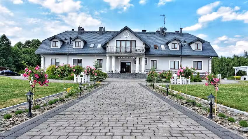 Dw&oacute;r Nad Bugiem