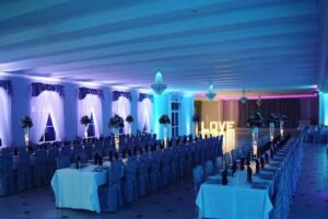 Dw&oacute;r Romantyczny