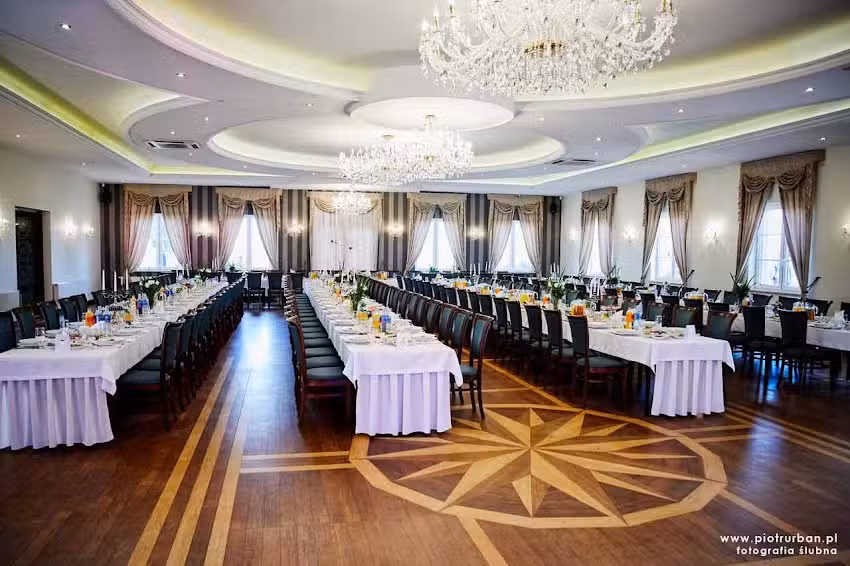 Dw&oacute;r Soplicowo Wola Gosławska