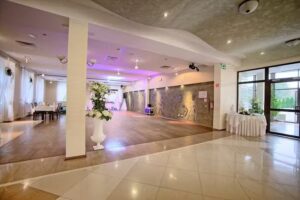 Dworek Pod Dębami Sala Weselna, Dom Weselny, Wesela, Komunie, Bankiety, Chrzciny