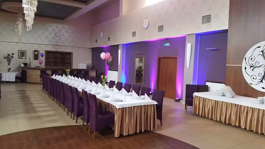 &bdquo;Dziki Dw&oacute;r pod kaczką&rdquo; Leo Libra