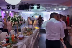 Elba Bis. Sala bankietowo-weselna. Niewiarowska B.