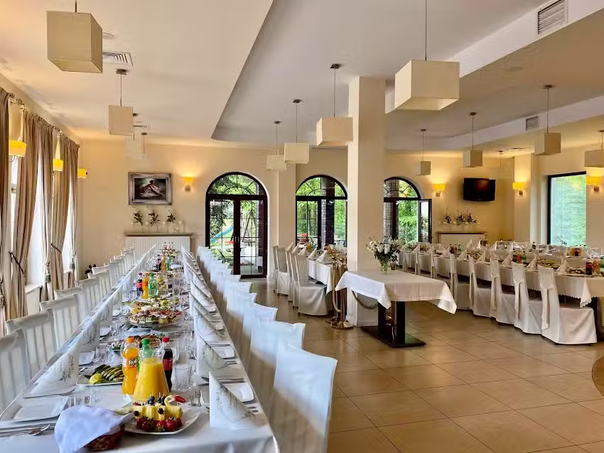 EMIDA &ndash; Restauracja & Hotel