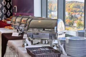Event Service – wypożyczalnia gastronomiczna, wypożyczalnia cateringowa, wynajem talerzy.
