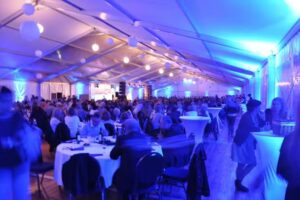 EVENTRENT – Wypożyczalnia mebli i namiotów. Kompleksowe wyposażenie imprez.