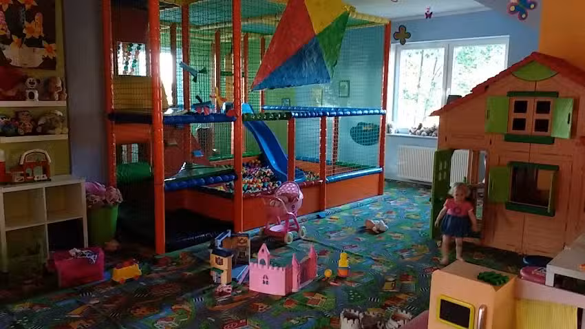 Fantastyczne Miejsce / Niebieski Domek