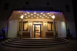 Fantazja &ndash; Sale Bankietowe-Noclegi-Pokoje Gościnne