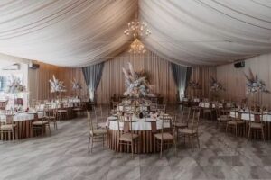 FIORI Studio florystyczne Usługi dekoratorskie Monika Omyła