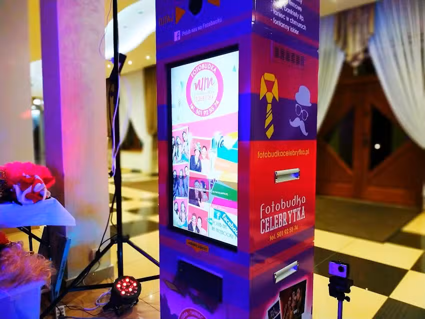 FOTOBUDKA CELEBRYTKA