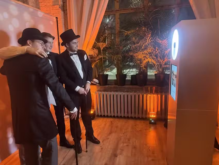 Fotobudka Warszawa, Fotolustro Warszawa, Fotobudka 360 Warszawa &ndash; Wydarzenie Jak Marzenie