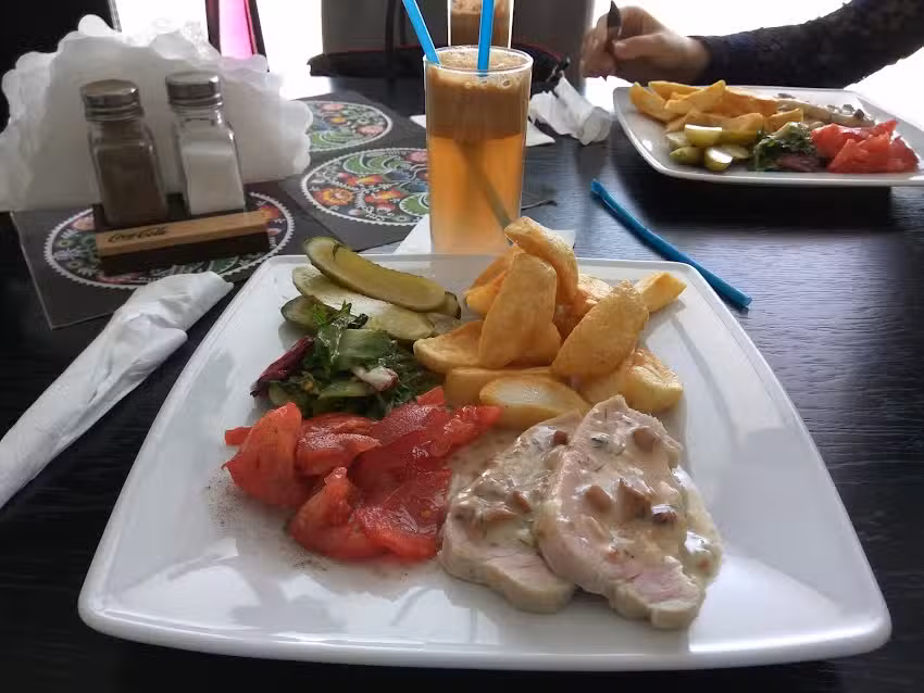 Głębokie Talerze Pizza & Bistro